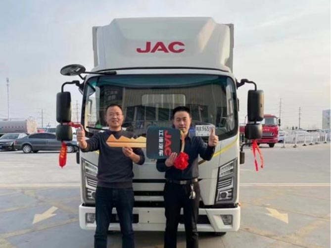 11.29 公司医药运输,选择江淮1卡骏铃金饭碗,他看中了什么?191.jpg