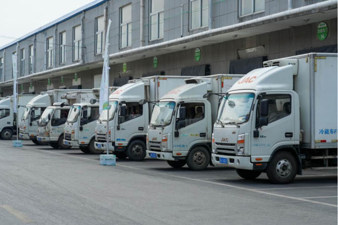 安徽合肥苏师傅： 老乡鸡走向全国，江淮1卡全程护航，守护干净、新鲜、卫生