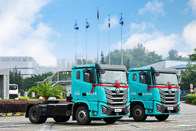 5分钟换电+97%高效电机，欧曼新能源换电港口车赋能港口绿色转型