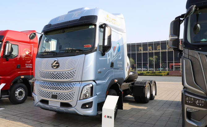 大马力、低气耗更舒适，这款燃气重卡带您创赢干线运输